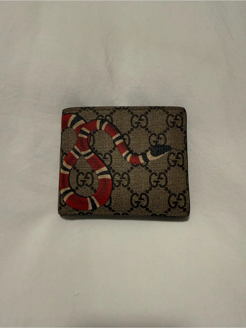 Gucci GG Supreme Kingsnake (8 Card Slot) Beige